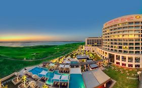 كراون بلازا جزيرة ياس